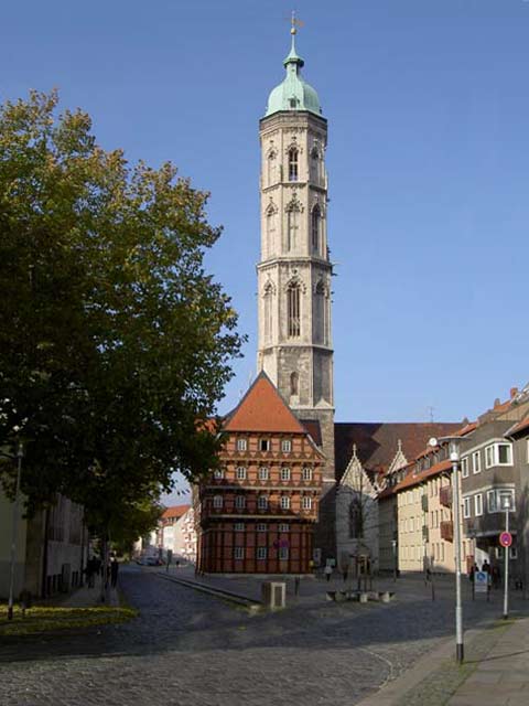 Die Alte Waage und St. Andreas in Braunschweig